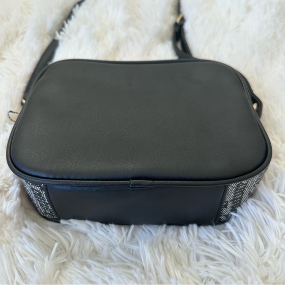 Juicy Couture Crossbody Bag NWOT - Picture 10 of 11